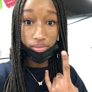 Meet your Posher, Kassidy